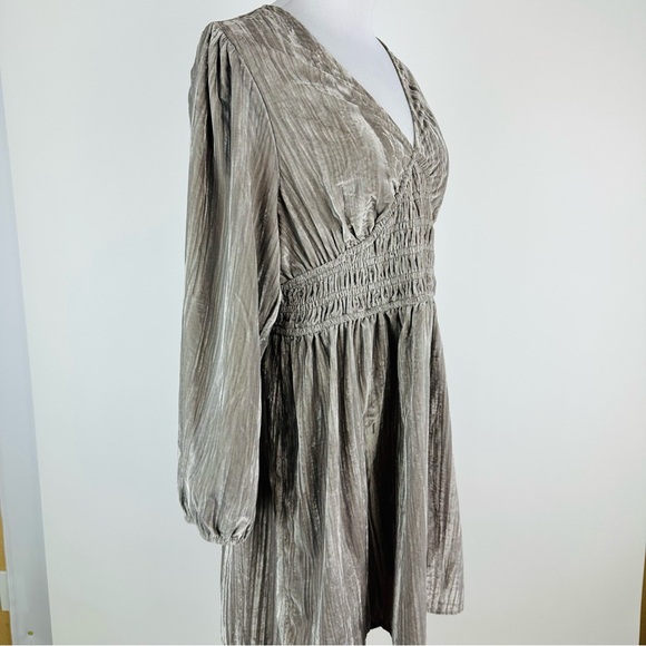 GAP Velvet Smocked Dress Size Large Petite - Picture 5 of 14
